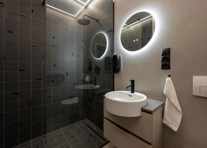 A50-designer Aparments No 3 شقة *